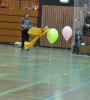 Die Jugend beim Ballonstechen
